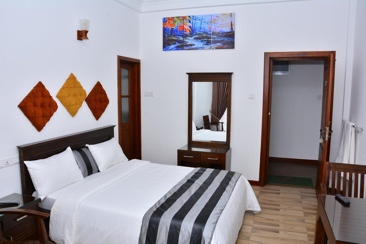 Hotel Prince Palace Hatton Dış mekan fotoğraf